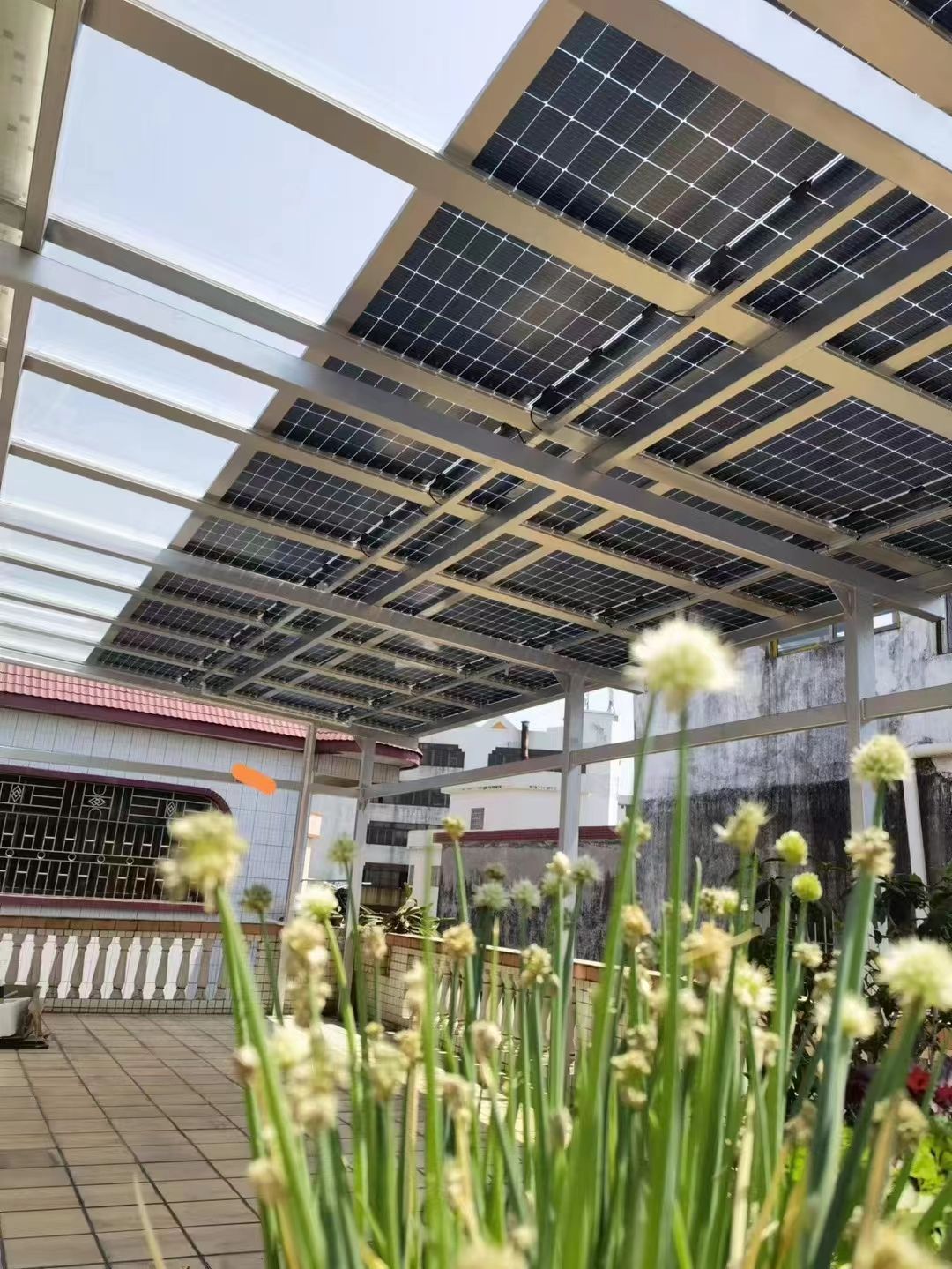 贺州别墅家用屋顶太阳能发电系统安装